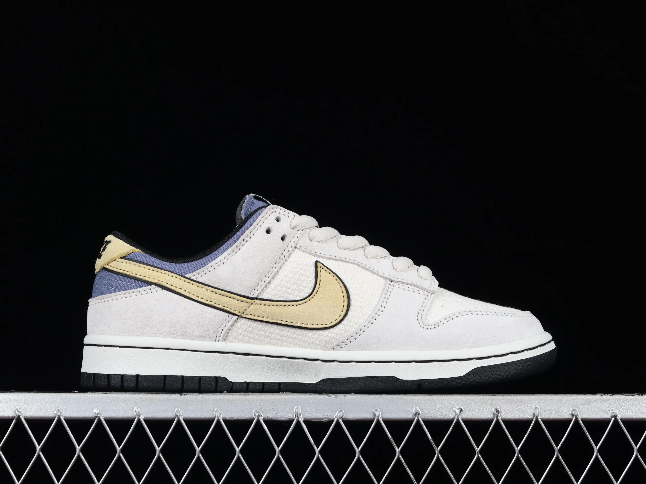 All Categories Nk SB Dunk Series Nk SB Dunk Low Low-top sneakers Otomo Katsuhiro x Nk SB Dunk Low "Steamboy OST" Otomo Katsuhiro co-branded SB low-top sports and leisure sneakers LF0039-016